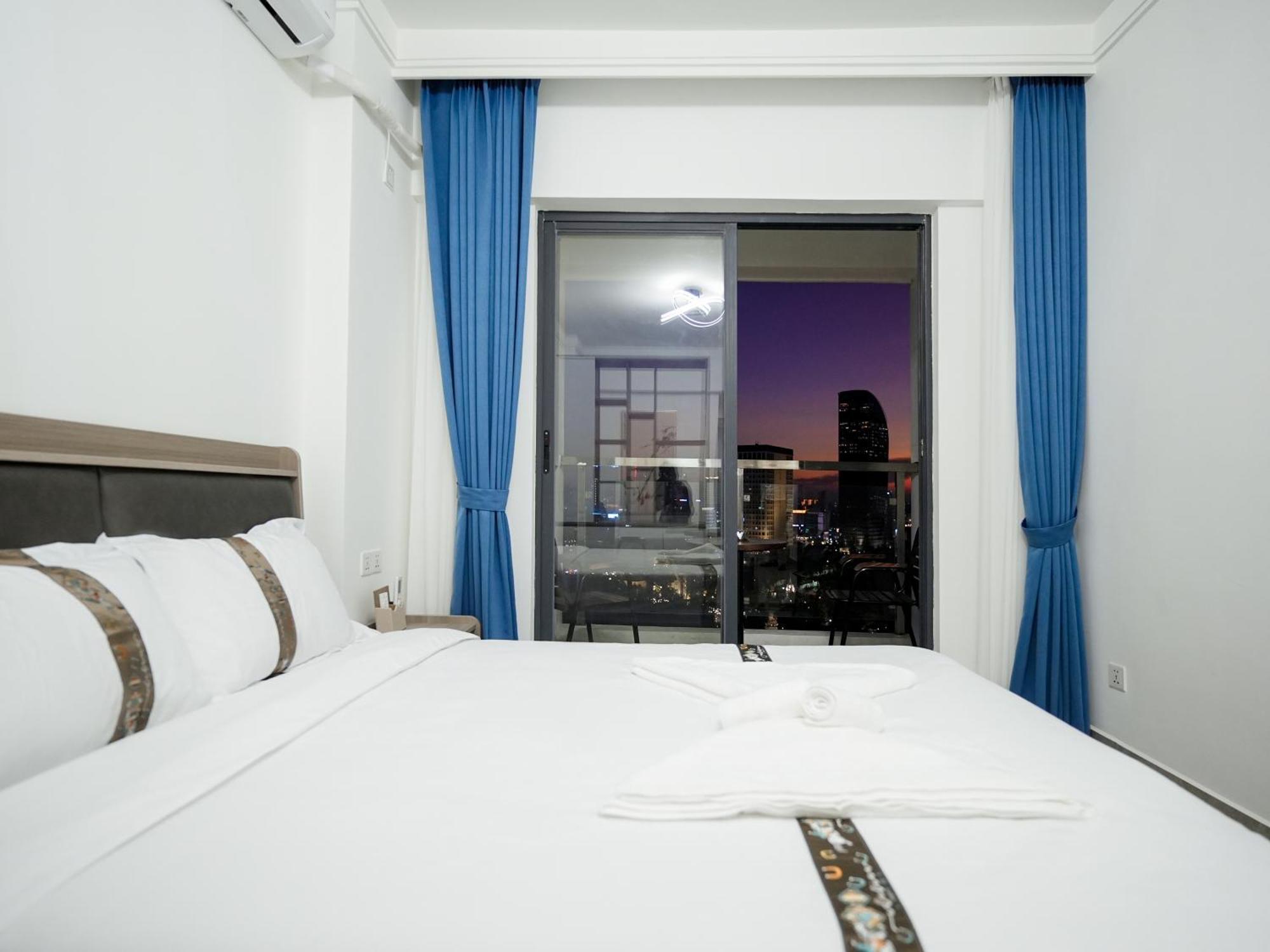 X One Hotel Phnom Penh Exterior foto
